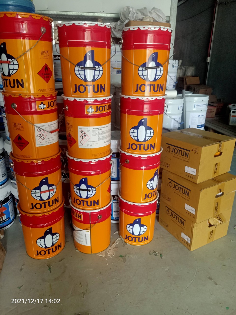 Sơn sàn Epoxy chất lượng cao từ các thương hiệu KCC, APT, Jotun - Giải pháp hoàn hảo cho công trình 